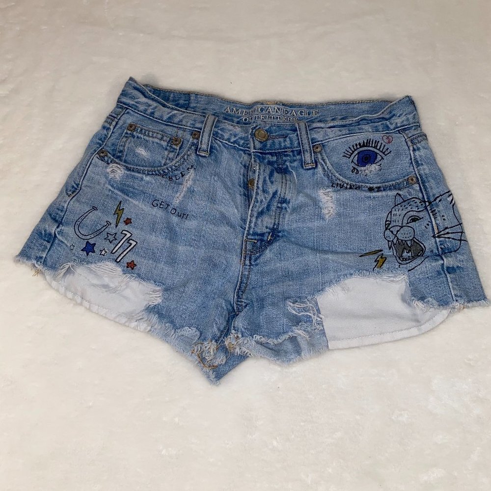American Eagle AEO vintage festival distressed graffiti  hi rise shorts 2 jean